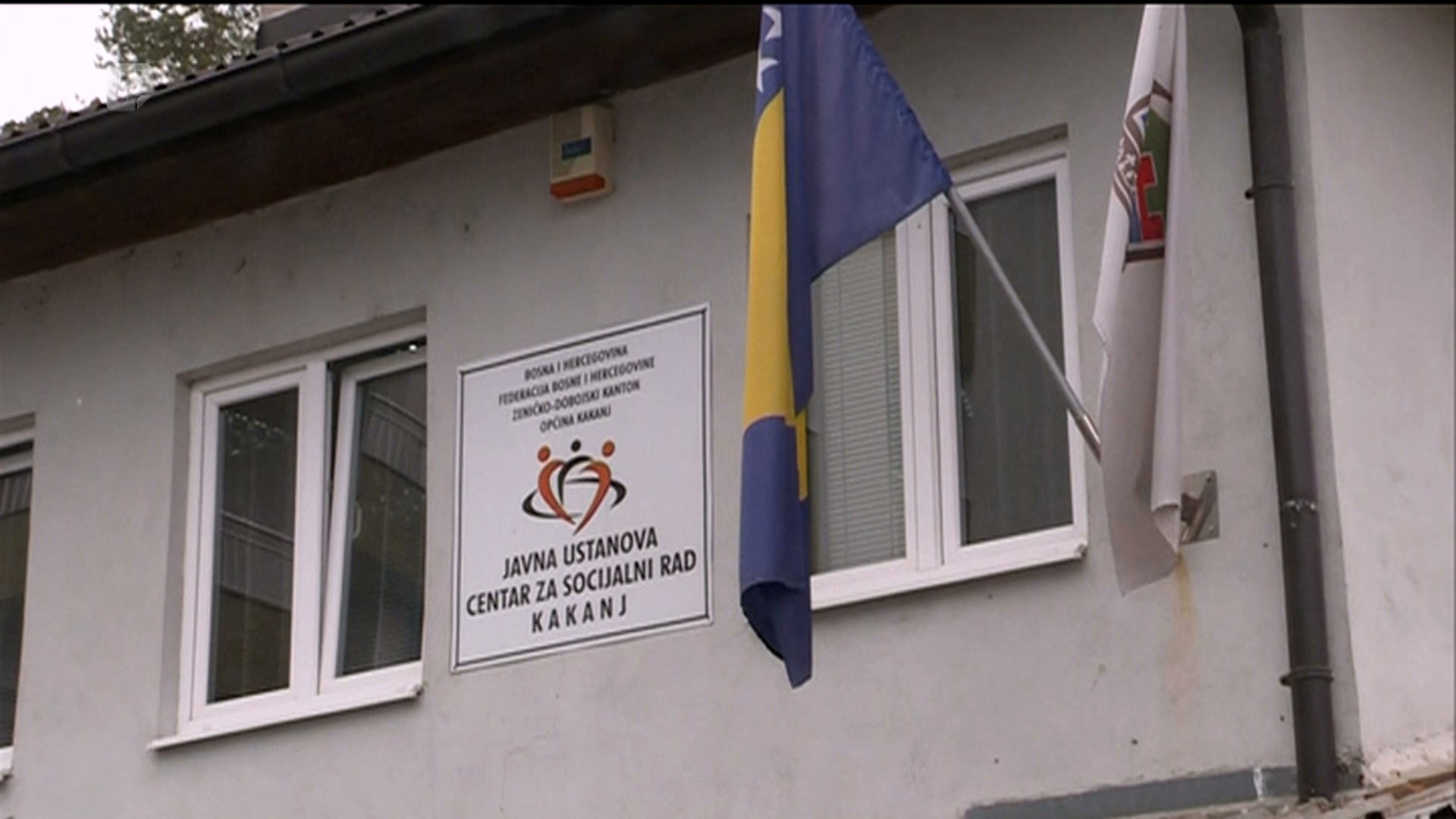 Općina Kakanj prva počela isplaćivati plaće roditeljima njegovateljima